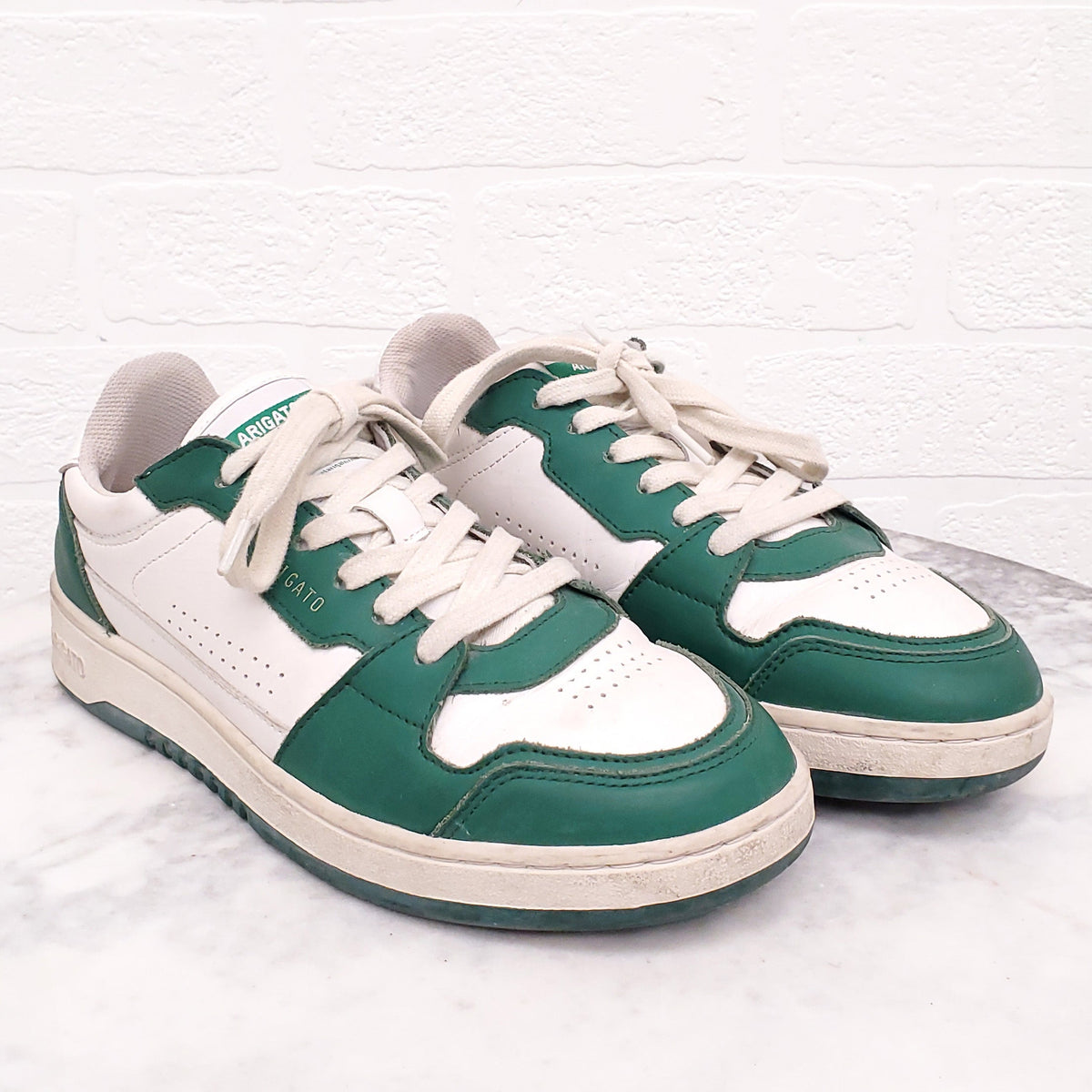 AXEL ARIGATO GREEN AND WHITE SNEAKERS - SIZE 7.5
