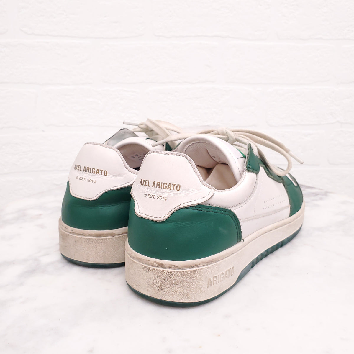 AXEL ARIGATO GREEN AND WHITE SNEAKERS - SIZE 7.5