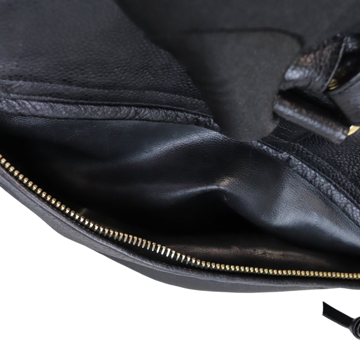 Vintage Caviar Backpack Medium Black