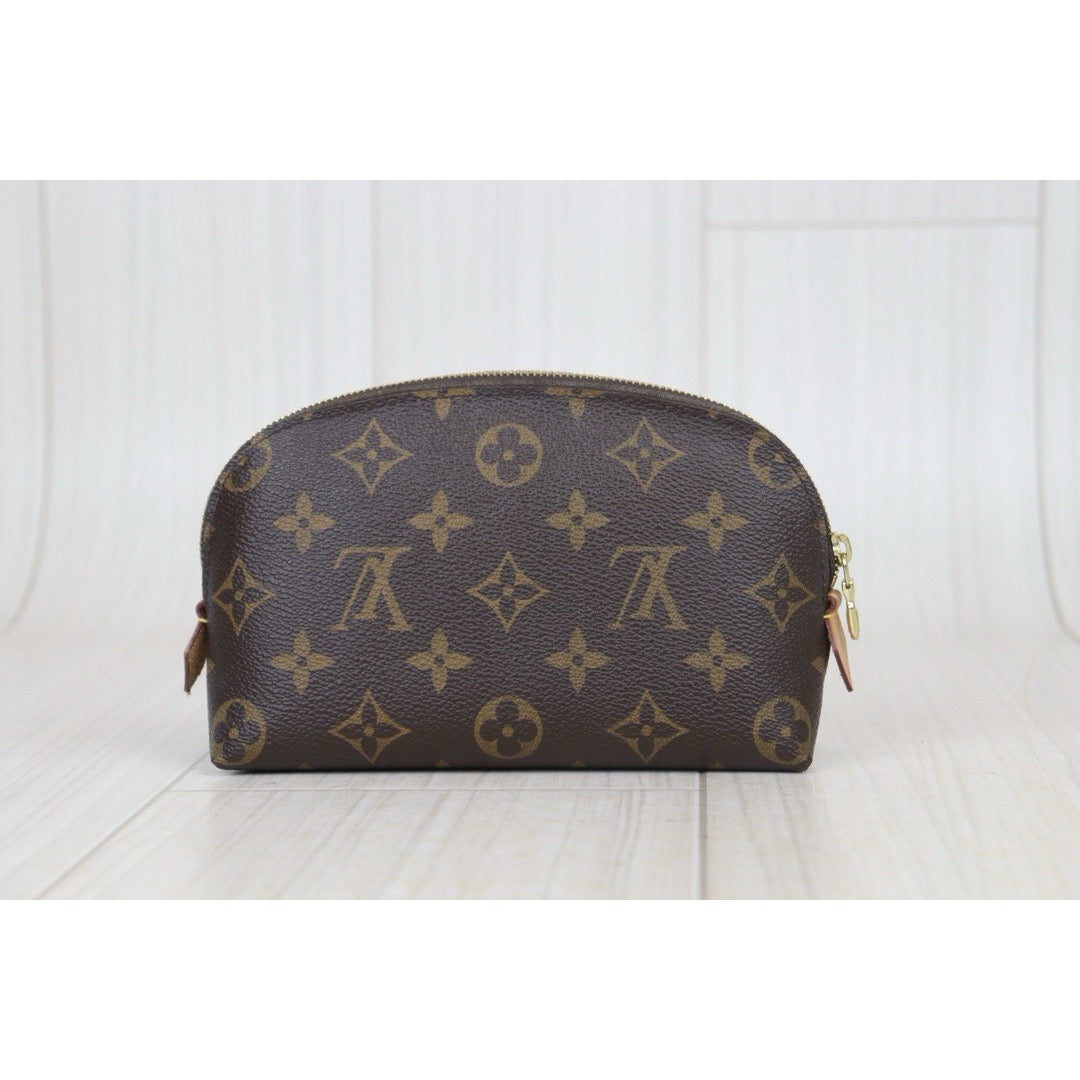Very Good ( Rank A) ｜ LV Monogram Cosmetic Pouch｜24091904
