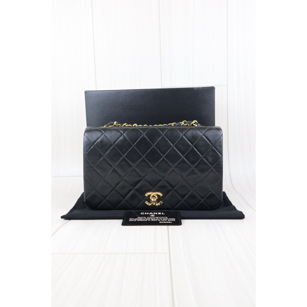 Good ( Rank AB)｜ CHANEL Matrasse  Lamb Skin Flap 23 Chain Bag Black Made in 1989-1991 Year｜J25060507