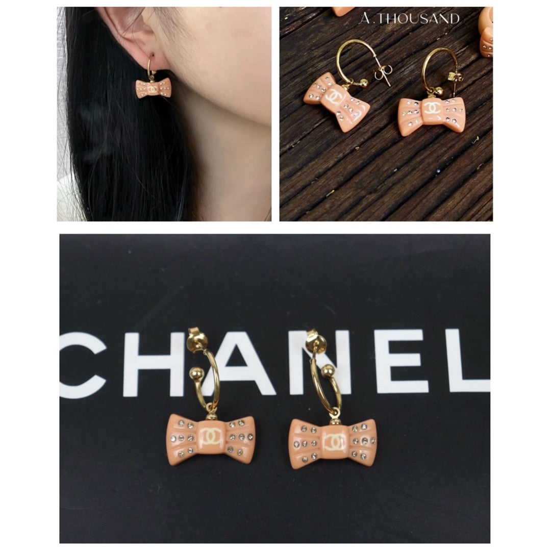 Very Good ( Rank A) ｜CHANEL COCO Mark Bow tie Rhinestone Earrings｜Q25032712