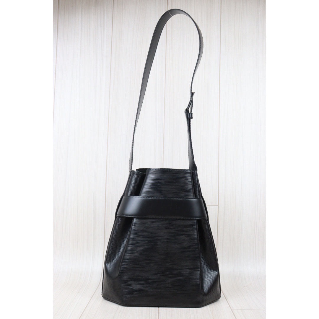 Rank A ｜ LV Epi Sack de Paul Shoulder Bag｜24071526