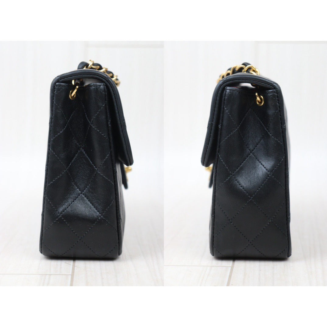 Rank AB｜ CHANEL Black Lanbskin Square 20 Shoulder Bag Made In 1989～1991Year ｜24070423