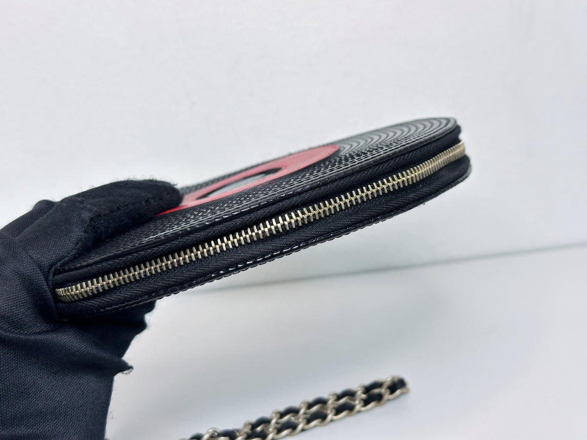 Chanel Record Chain Bag in Patent Leather Black Red 8954 holo