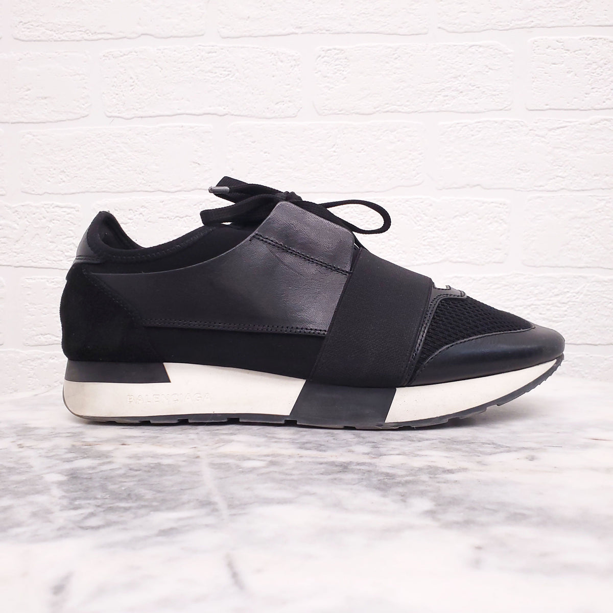 BALENCIAGA BLACK LEATHER AND ELASTIC SNEAKERS - SIZE 38