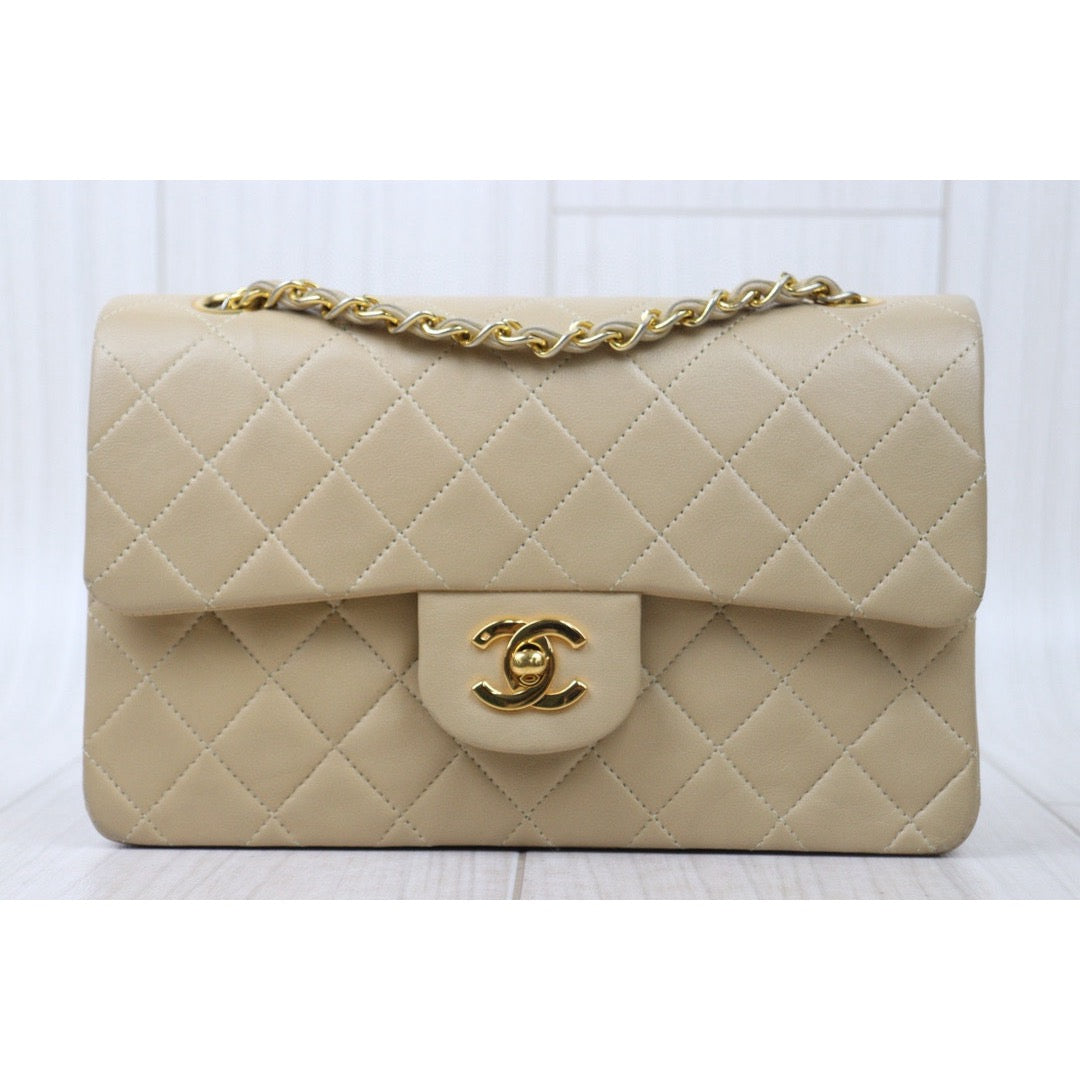Good ( Rank AB)｜ CHANEL  Lamb Skin Beige Double Flap 23 Shoulder Bag Made in 1989-1991 Year ｜P24110109