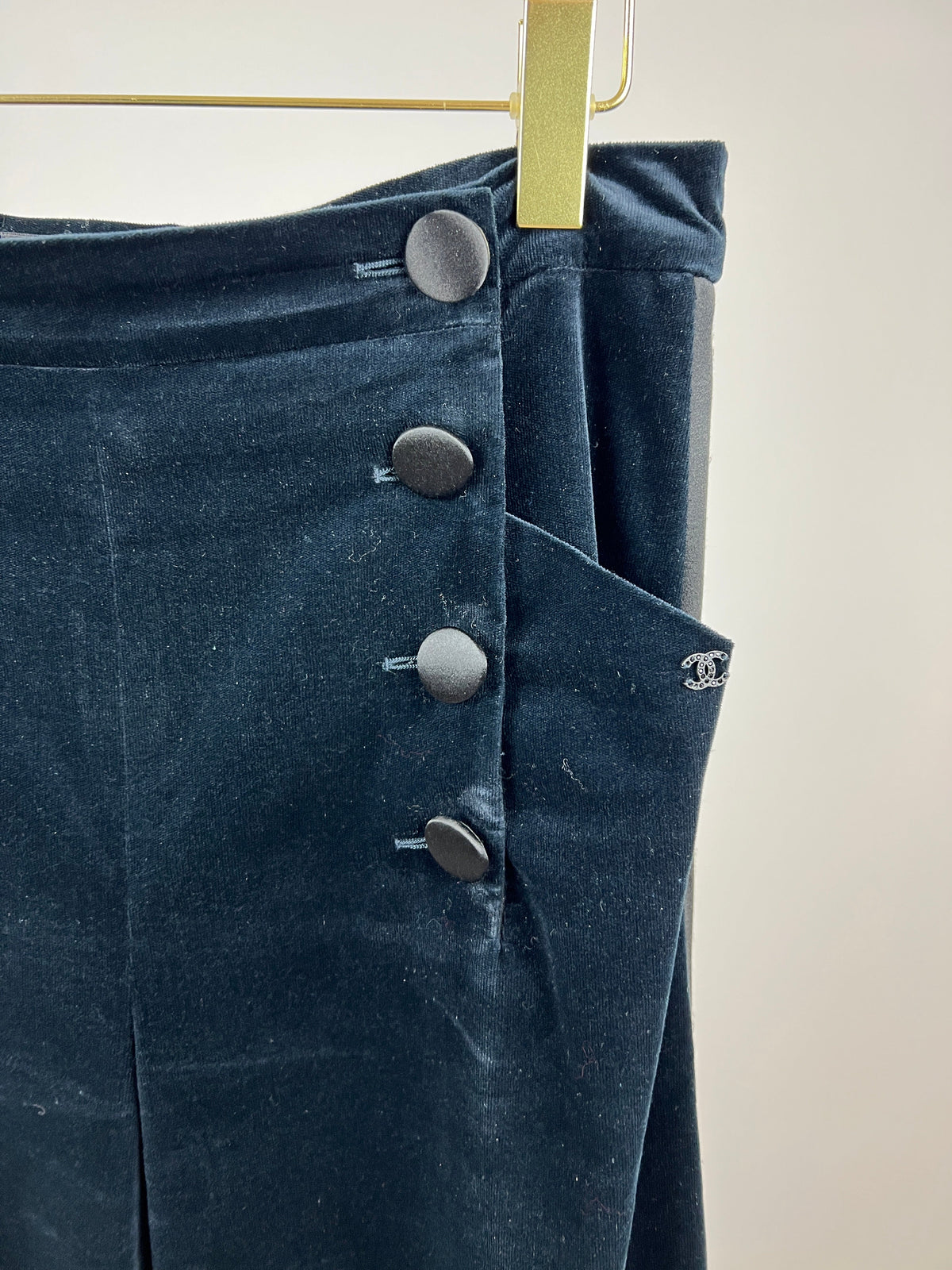 Chanel Navy Velvet Wide Leg Trousers with Black Satin Band and CC Logo Details FR 44 (UK 16)