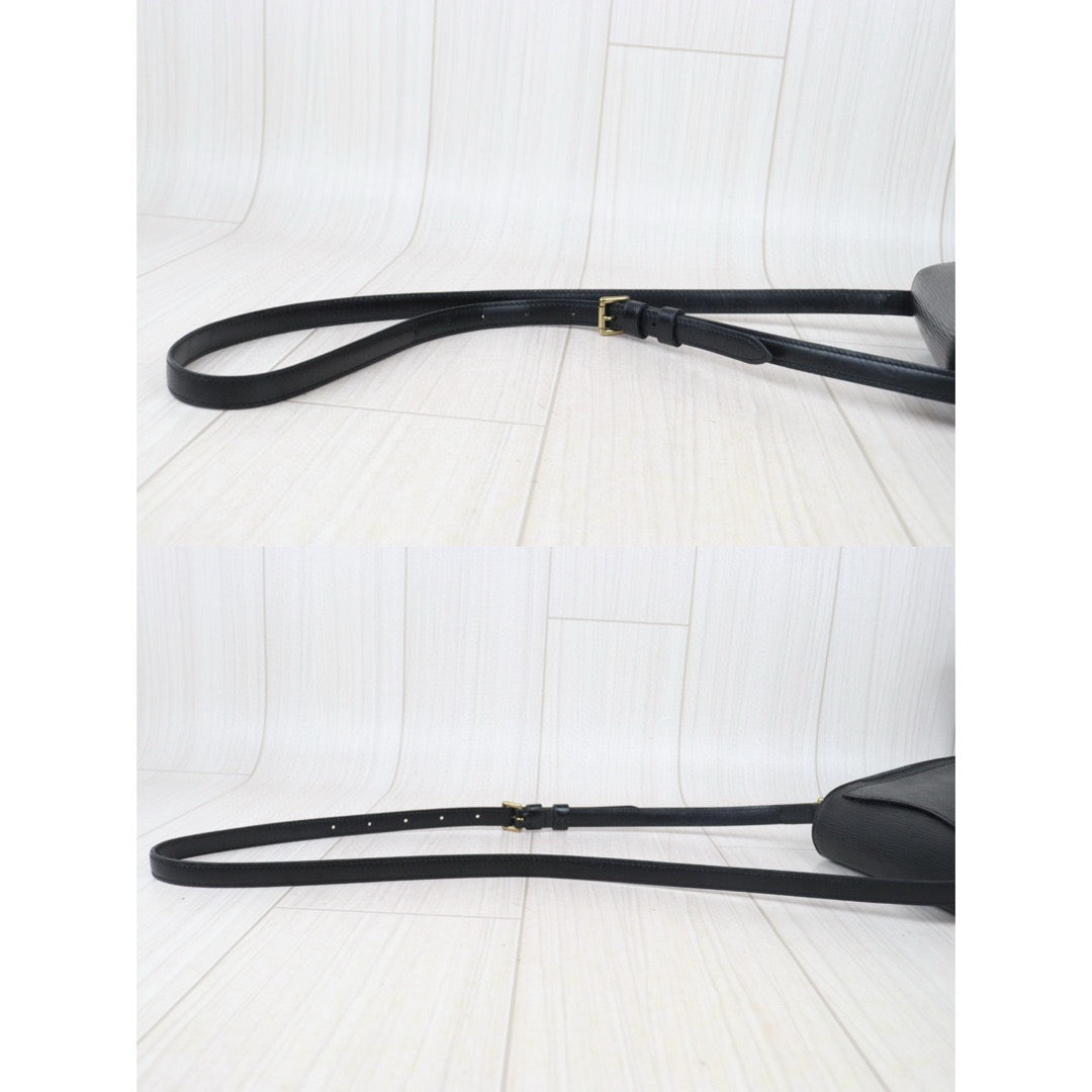 Rank AB ｜LV Epi Saint-Cloud PM Shoulder Bag｜24080108
