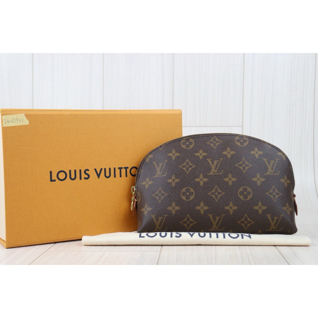 Rank A ｜LV Monogram GM Pochette Cosmetics｜24081901