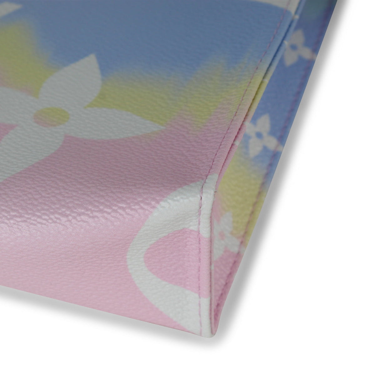 Escale Toiletry Pouch 26