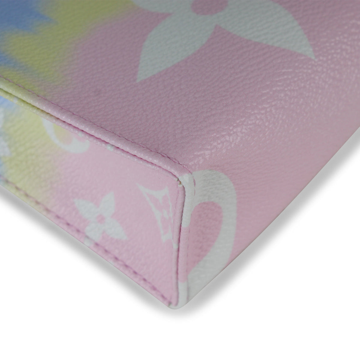 Escale Toiletry Pouch 26