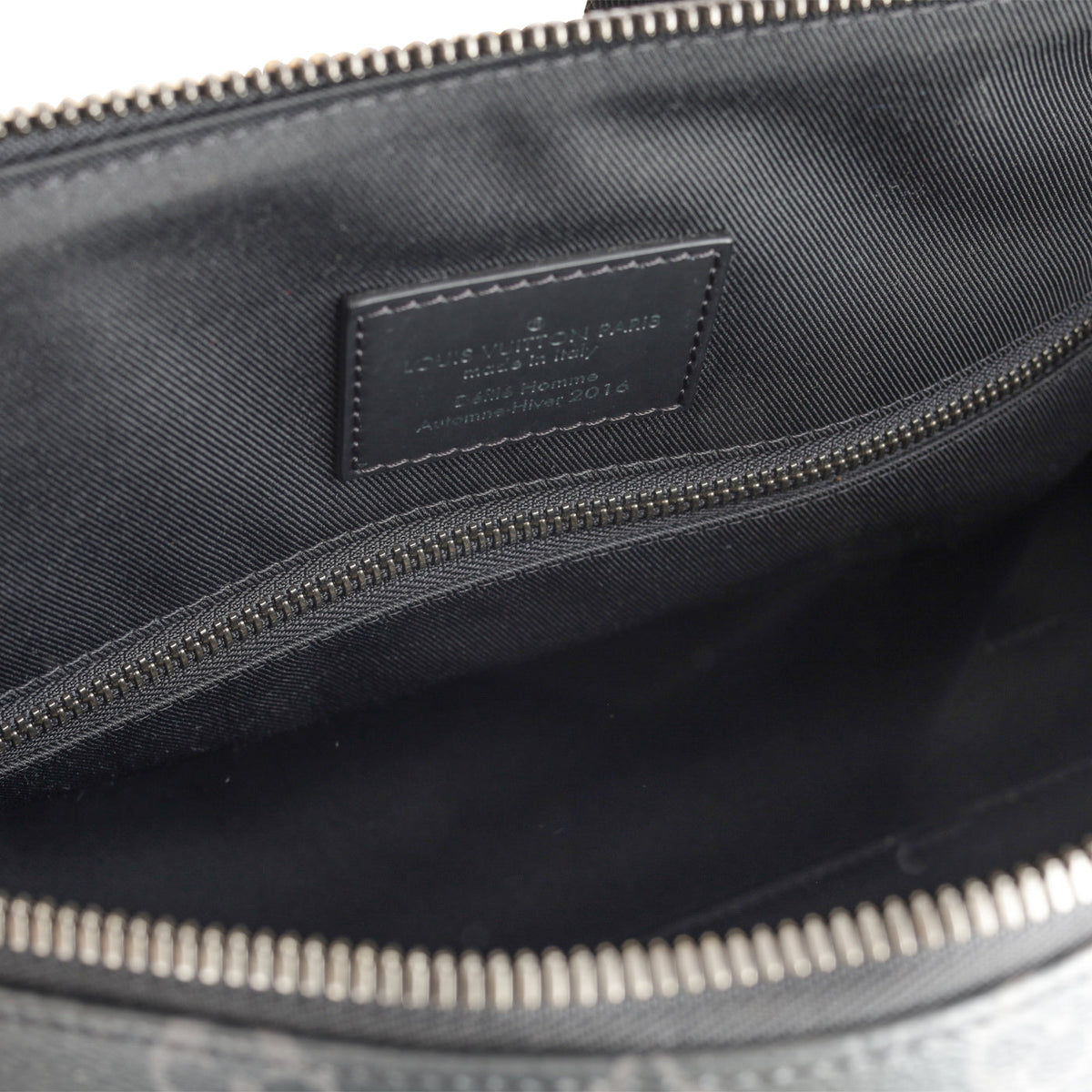 Voyager Keepall - Monogram Eclipse