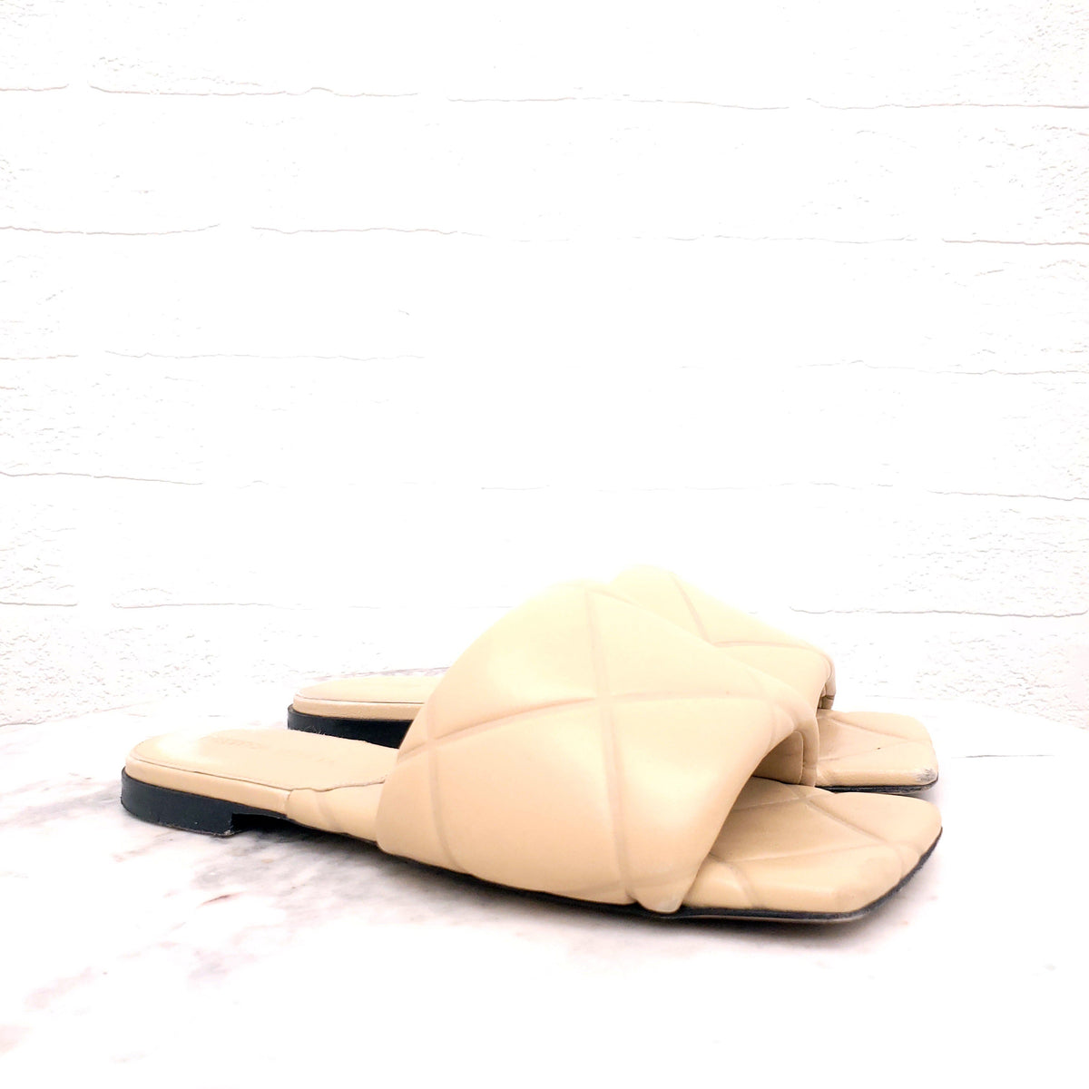 BOTTEGA VENETA NUDE QUILTED SLIDES - SIZE 36