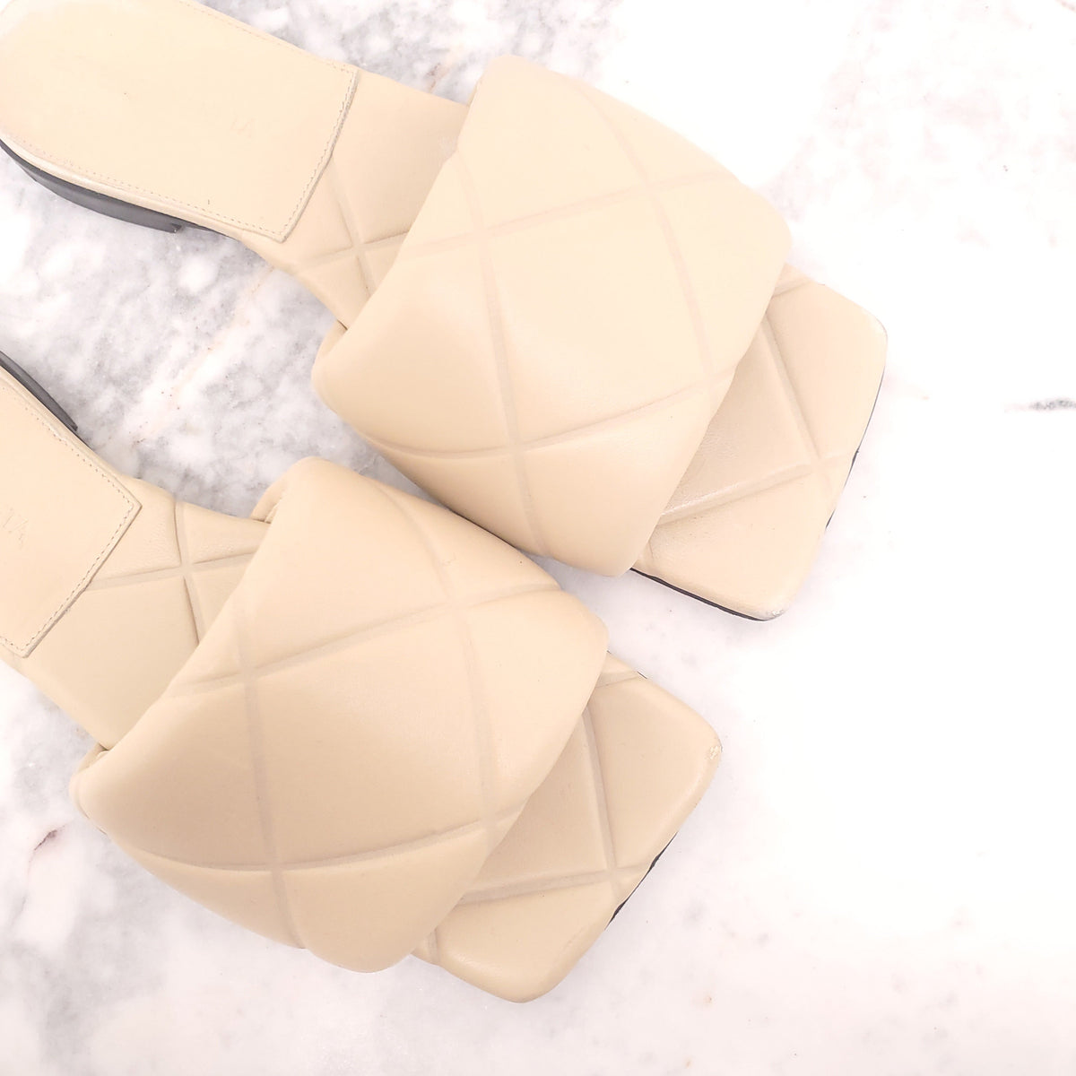 BOTTEGA VENETA NUDE QUILTED SLIDES - SIZE 36