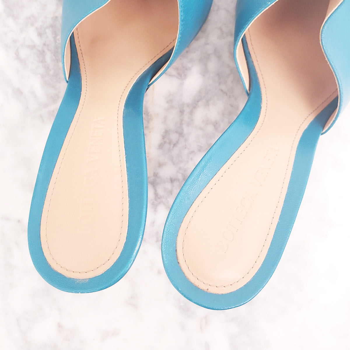 BOTTEGA VENETA TURQUOISE STRETCH SQUARE TOE SANDALS - SIZE 36