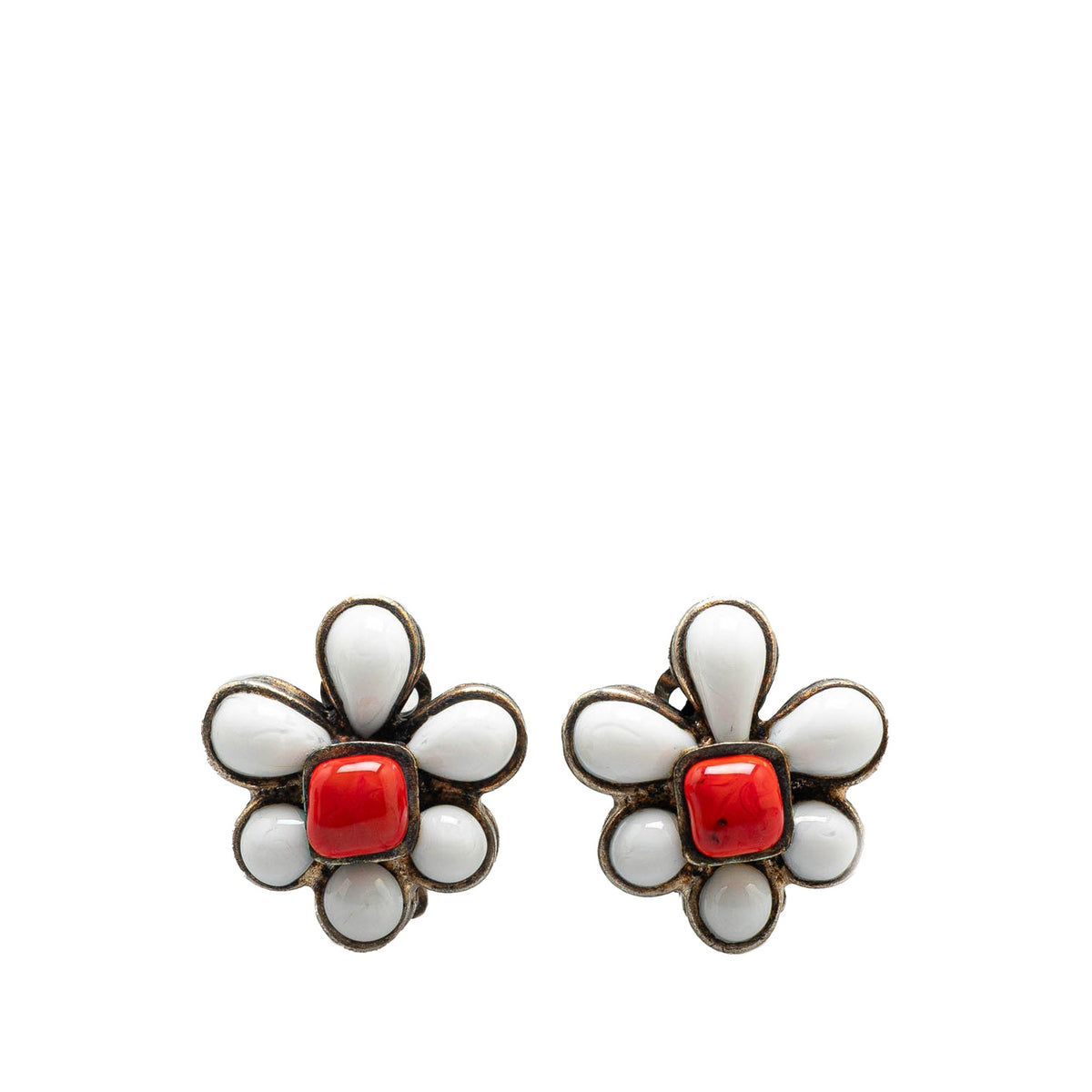 Silver Chanel Silver Plated Gripoix Flower Clip On Earrings
