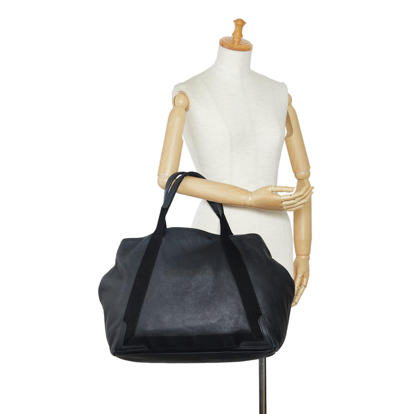 Luxury Balenciaga  Navy Cabas M Tote Bag (SHG-GfX0gC)