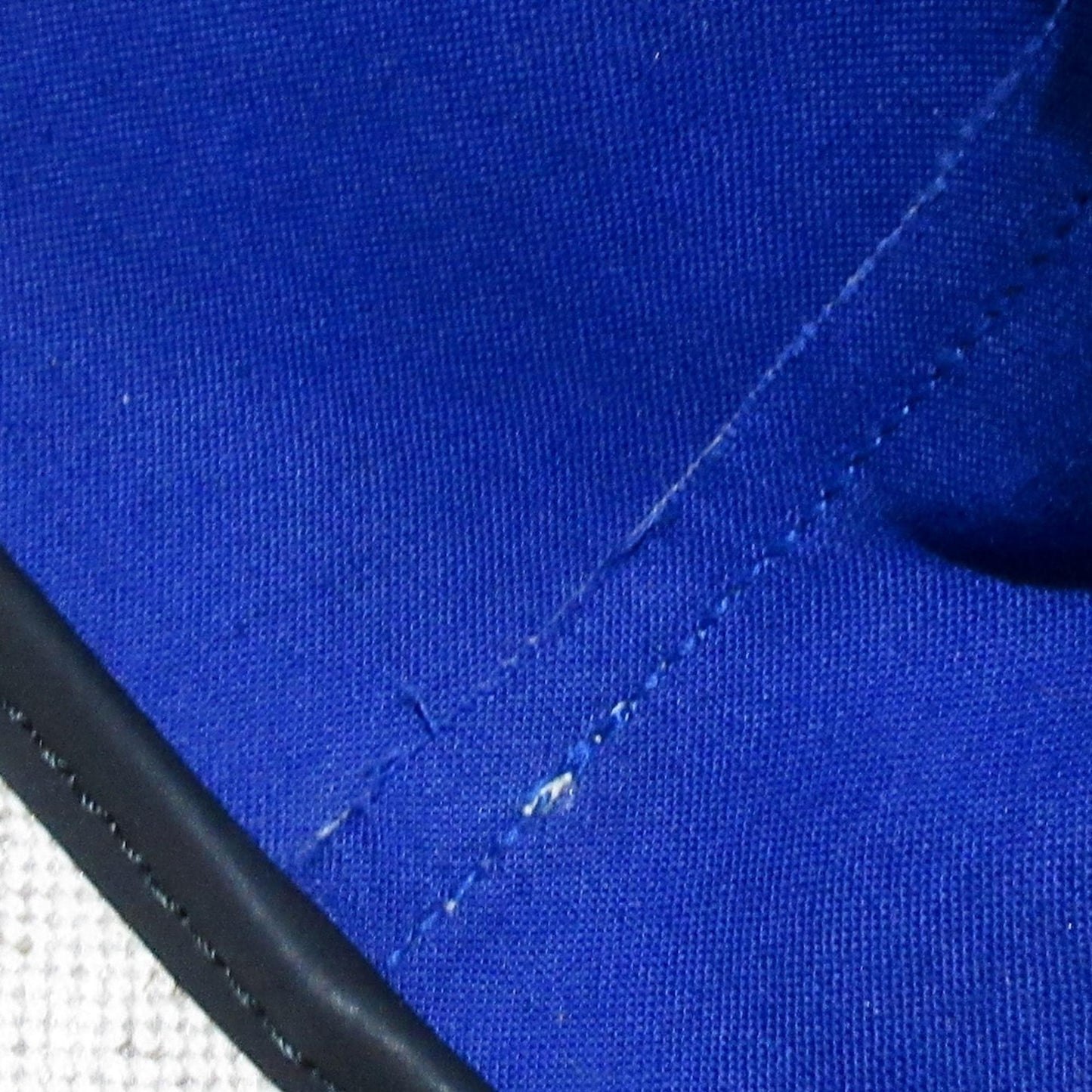 Luxury Balenciaga  Navy Cabas S Tote (SHG-35886)