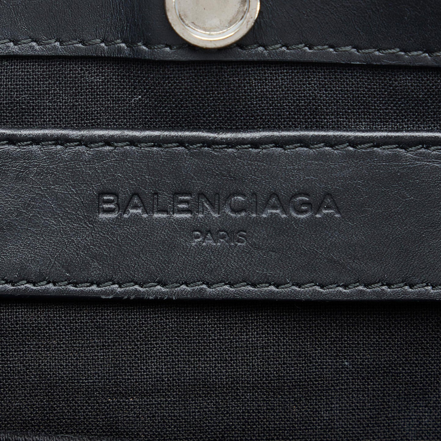 Luxury Balenciaga  Navy Pochette M Crossbody (SHG-xmmUMh)