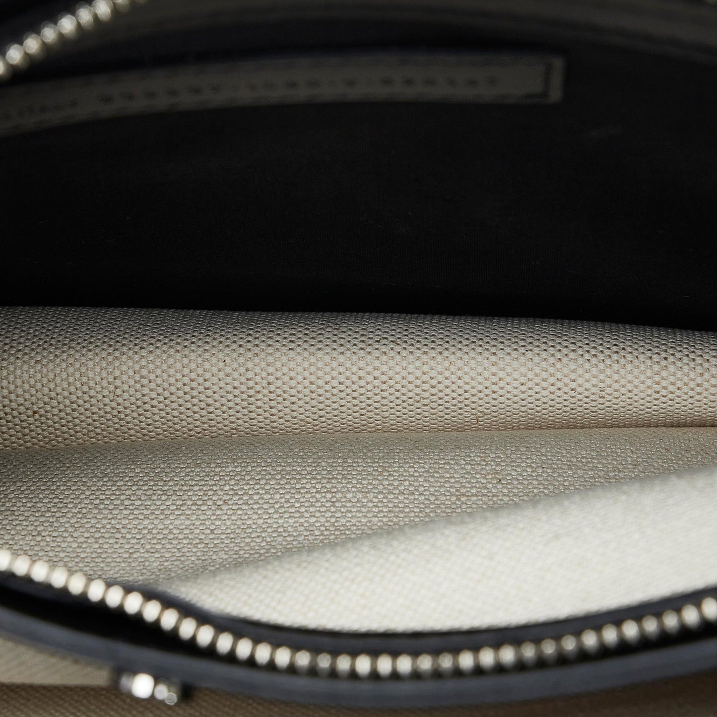 Luxury Balenciaga  Navy Pochette M Crossbody (SHG-vvllwg)