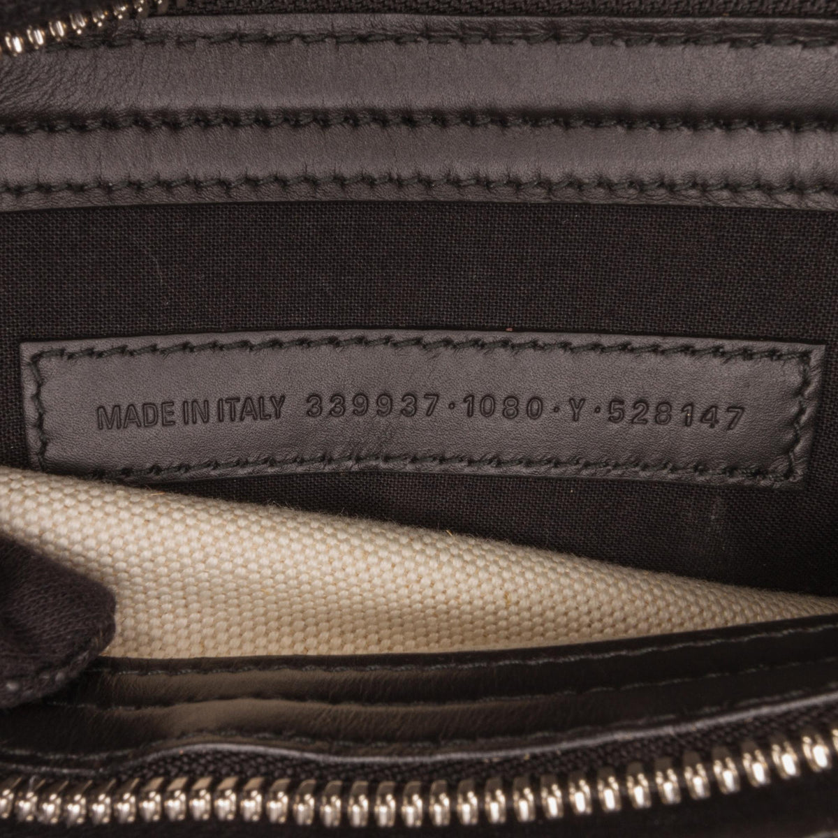 Luxury Balenciaga  Navy Pochette (SHG-SdLFGu)