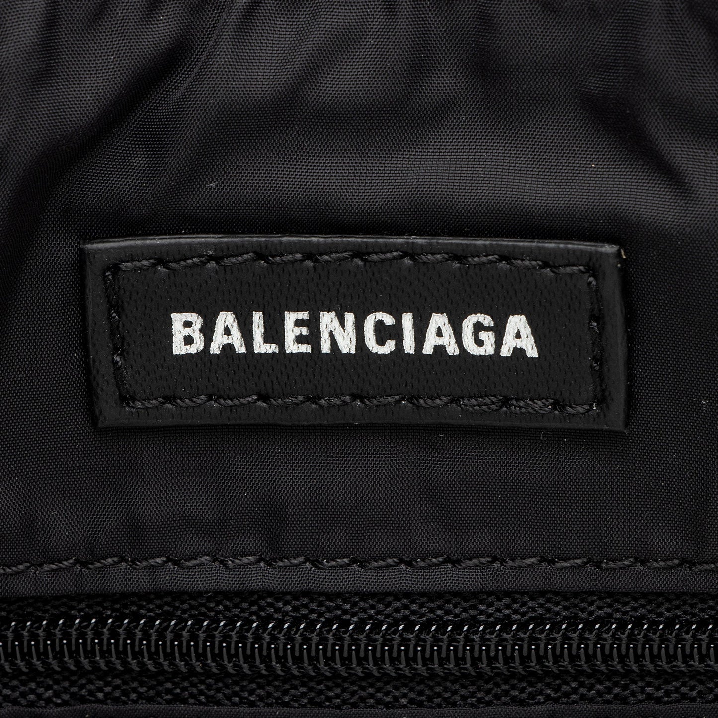 Luxury Balenciaga  Recycled Nylon Logo Wheel Shoulder Bag (SHF-YKqW3c)