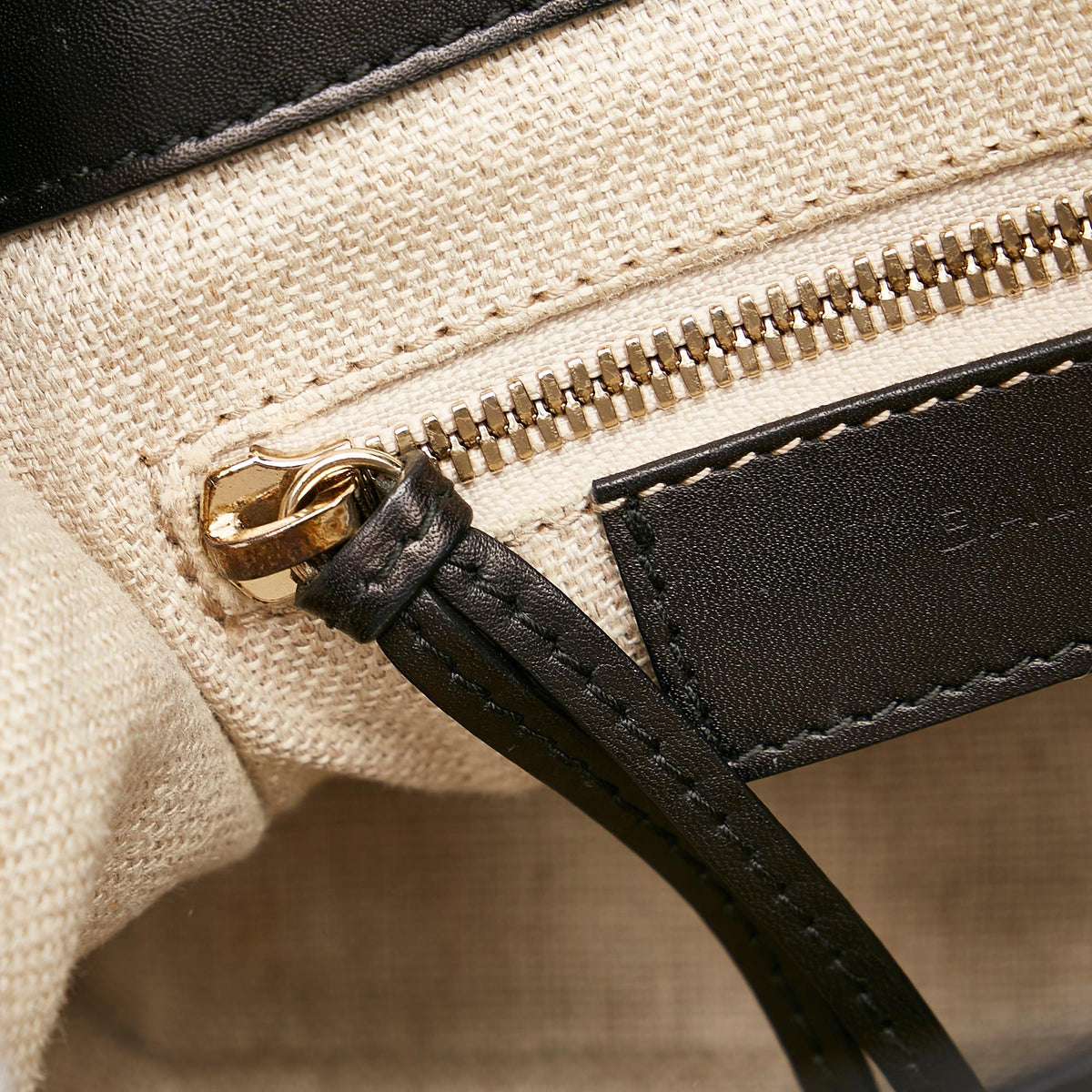 Luxury Balenciaga  Padlock All Afternoon Satchel (SHG-3BOzV8)