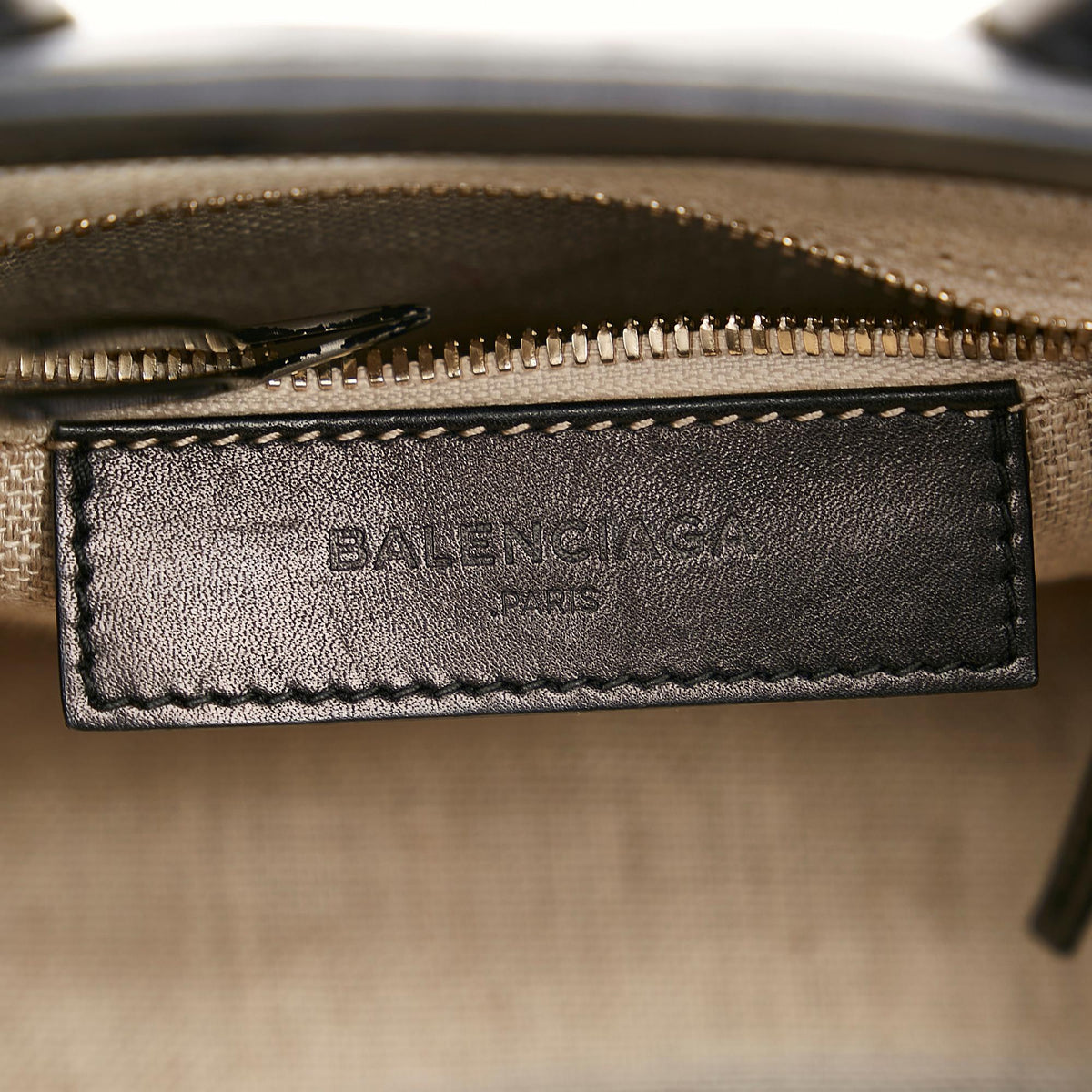 Luxury Balenciaga  Padlock All Afternoon Satchel (SHG-3BOzV8)