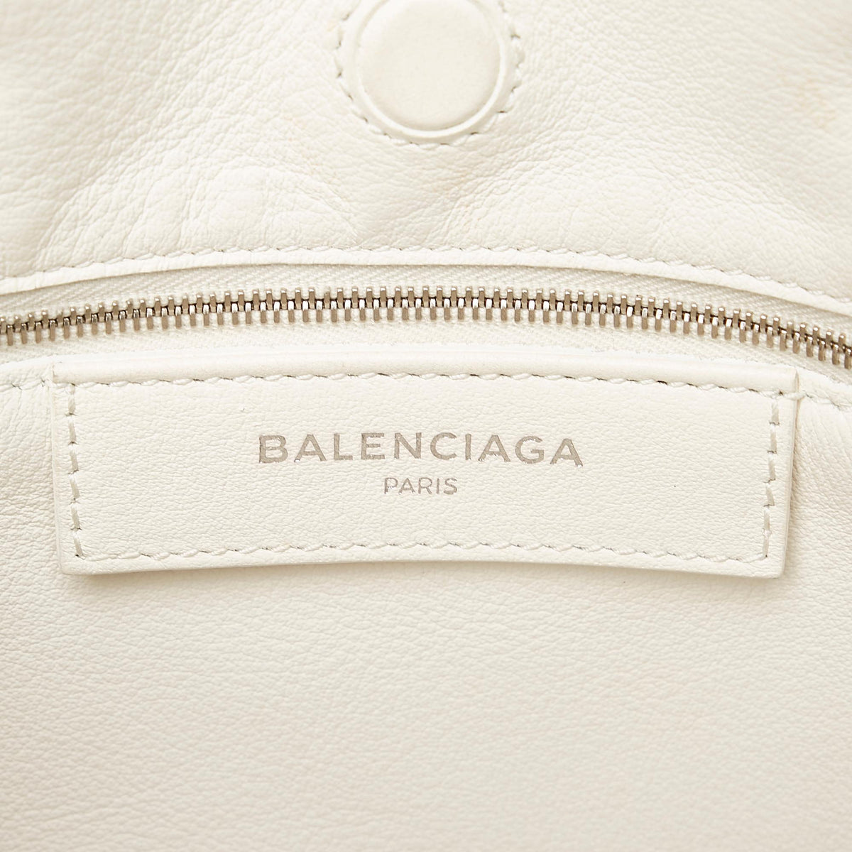 Luxury Balenciaga  Papier A4 Leather Satchel (SHG-29266)