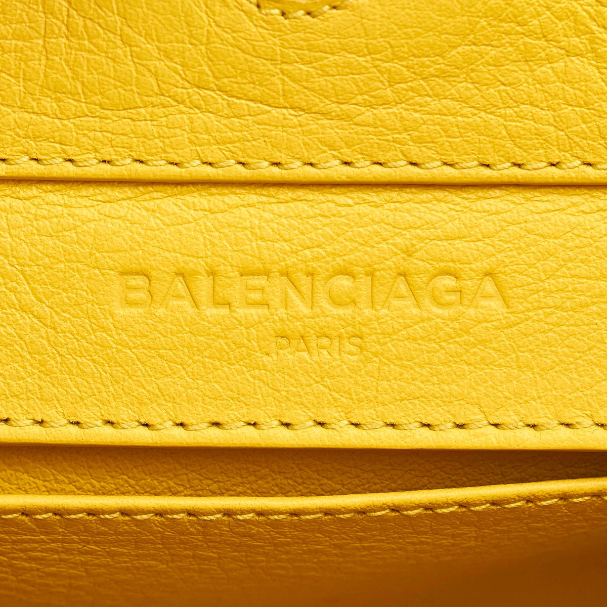 Luxury Balenciaga  Papier A4 Leather Satchel (SHG-29585)