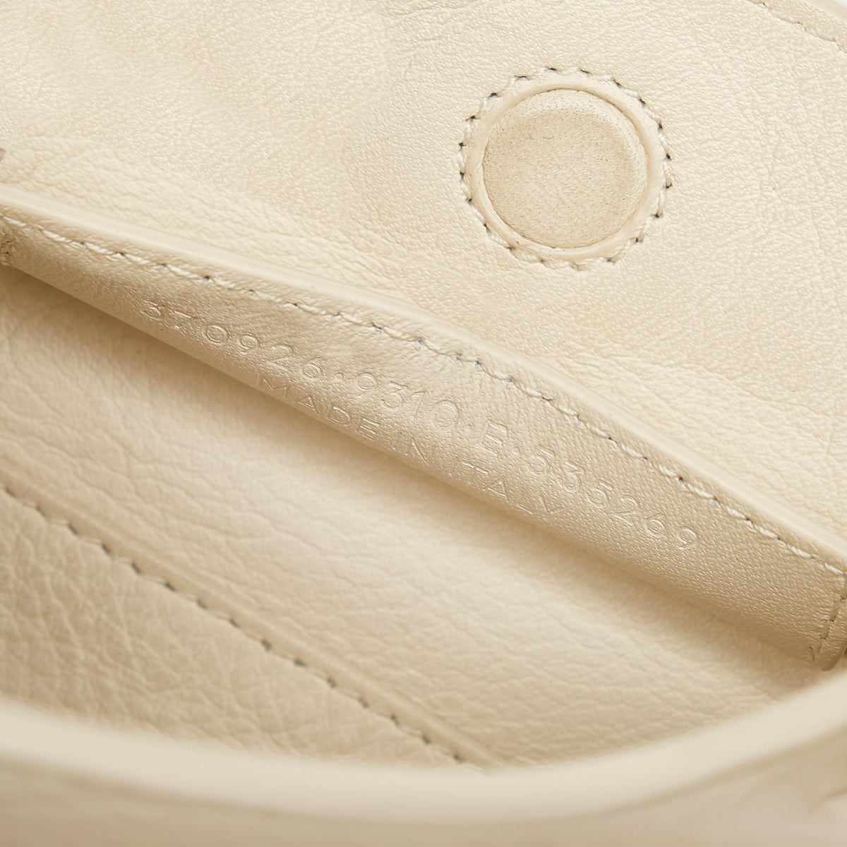 Luxury Balenciaga  Papier A4 Leather Satchel (SHG-29832)