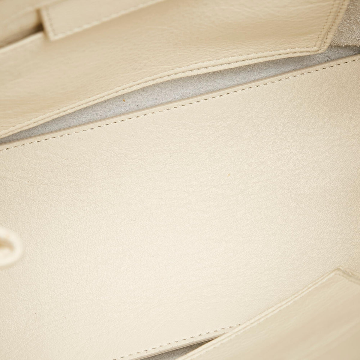 Luxury Balenciaga  Papier A4 Leather Satchel (SHG-29832)