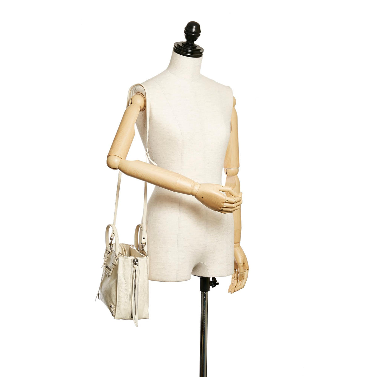 Luxury Balenciaga  Papier A4 Leather Satchel (SHG-29832)