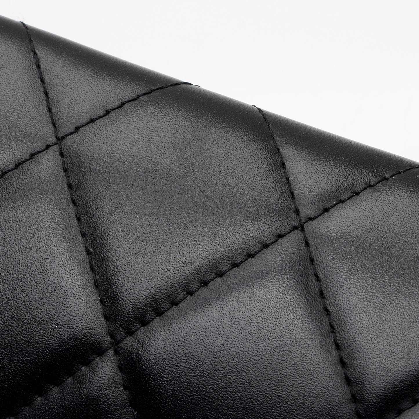 Luxury Balenciaga  Quilted Calfskin B Phone Holder Crossbody (SHF-wF8OTg)