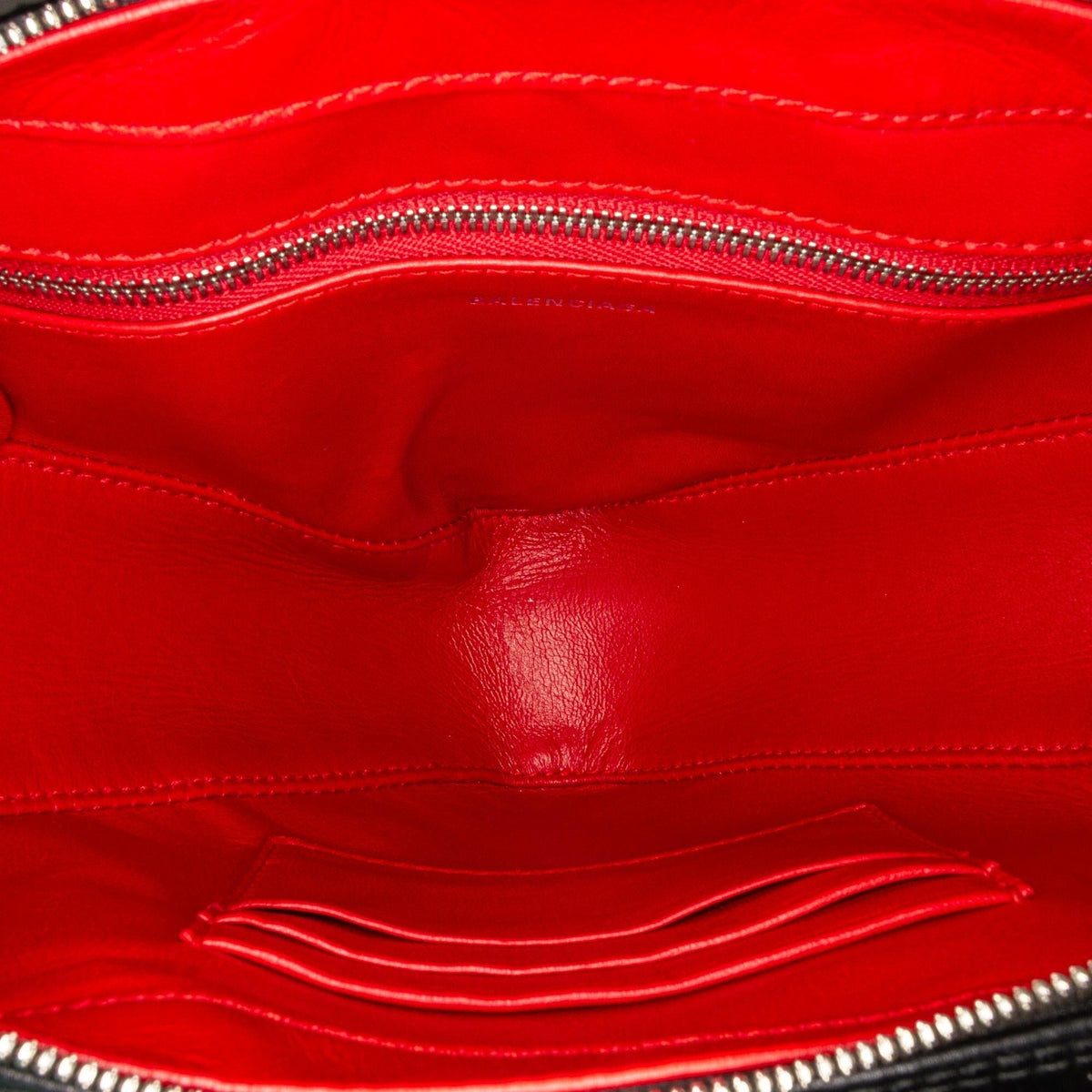 Luxury Balenciaga  S Triangle Duffle Bag (SHG-34852)