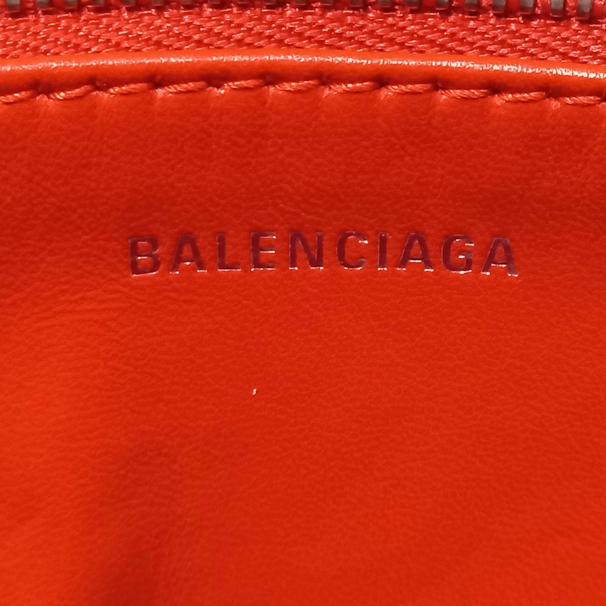 Luxury Balenciaga  S Triangle Duffle Bag (SHG-34852)