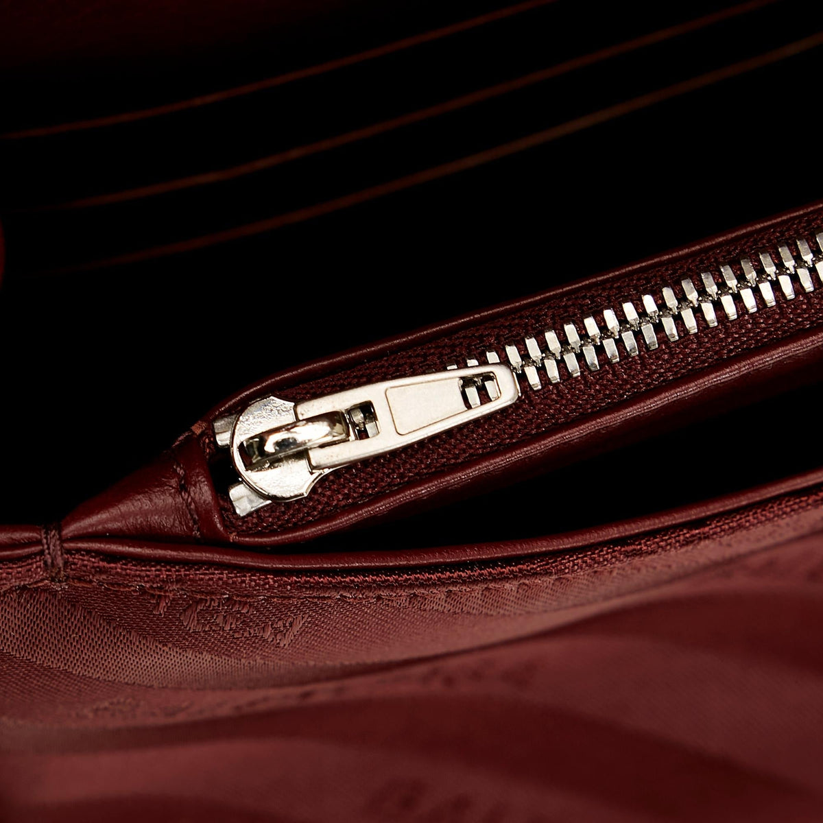 Luxury Balenciaga  Satin Lock Round S (SHG-37476)