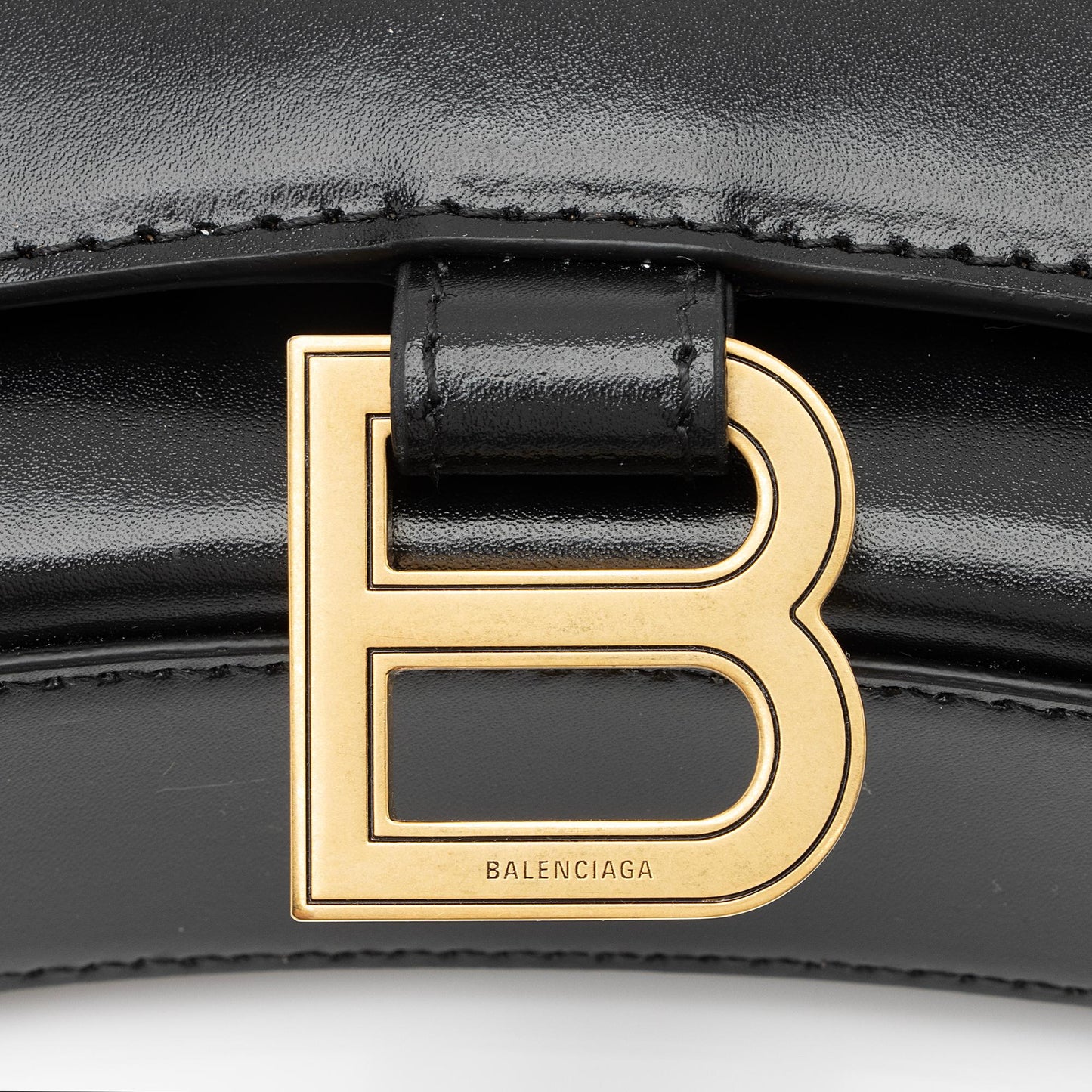 Luxury Balenciaga  Shiny Calfskin Hourglass Wallet on Chain Bag (SHF-23824)