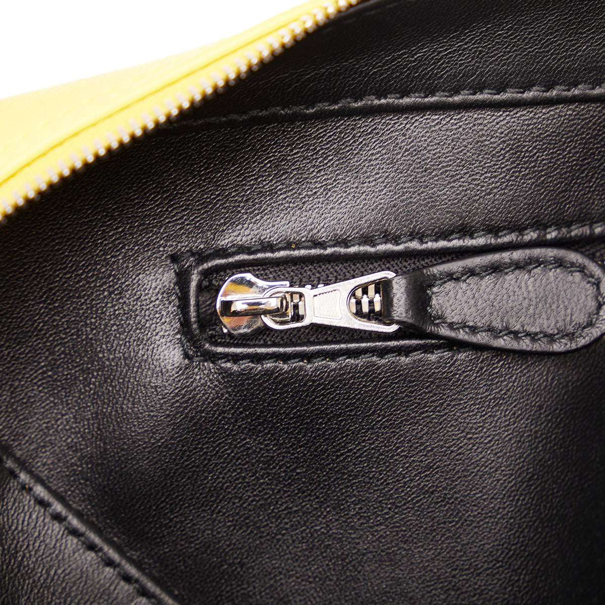 Luxury Balenciaga  Triangle Duffle XS Bag (SHG-pLjcPi)