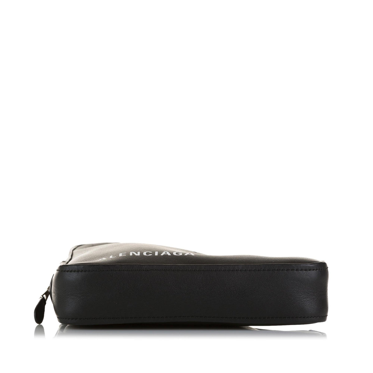 Luxury Balenciaga  Triangle Pochette (SHG-8p1cGd)