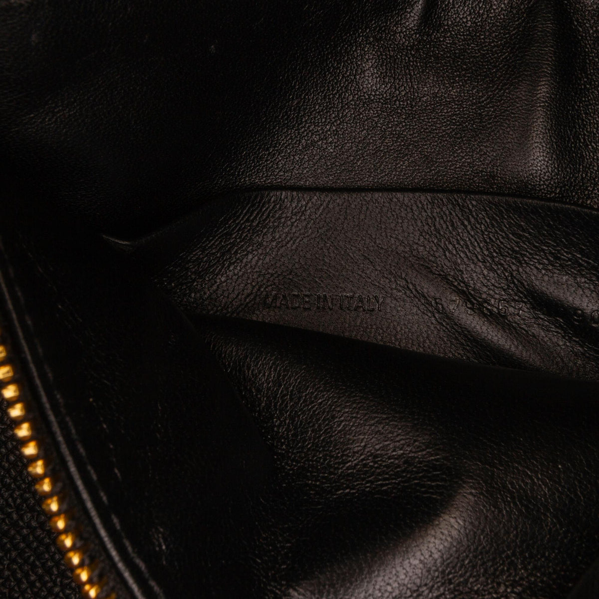 Luxury Balenciaga  Ville Logo Pouch (SHG-Vkehqe)
