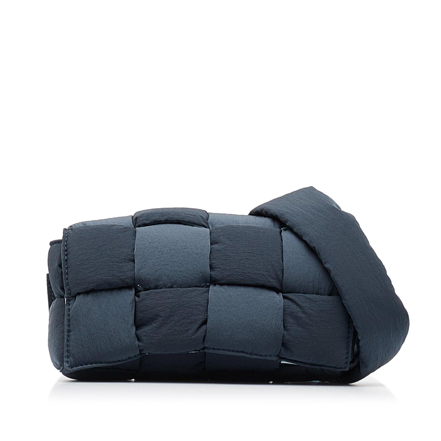 Luxury Bottega Veneta Padded Tech Cassette Crossbody (SHG-e9rzUL)