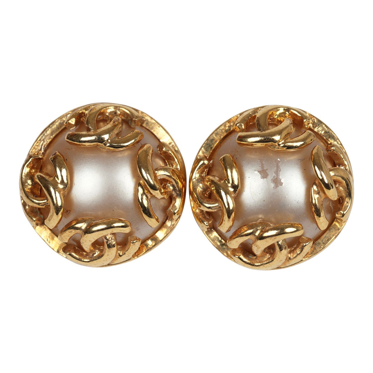 Vintage Chanel 24K Gold Plated CC Round Pearl Earrings Gold Hardware