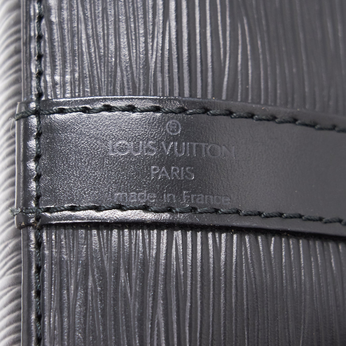 Louis Vuitton petit noe black