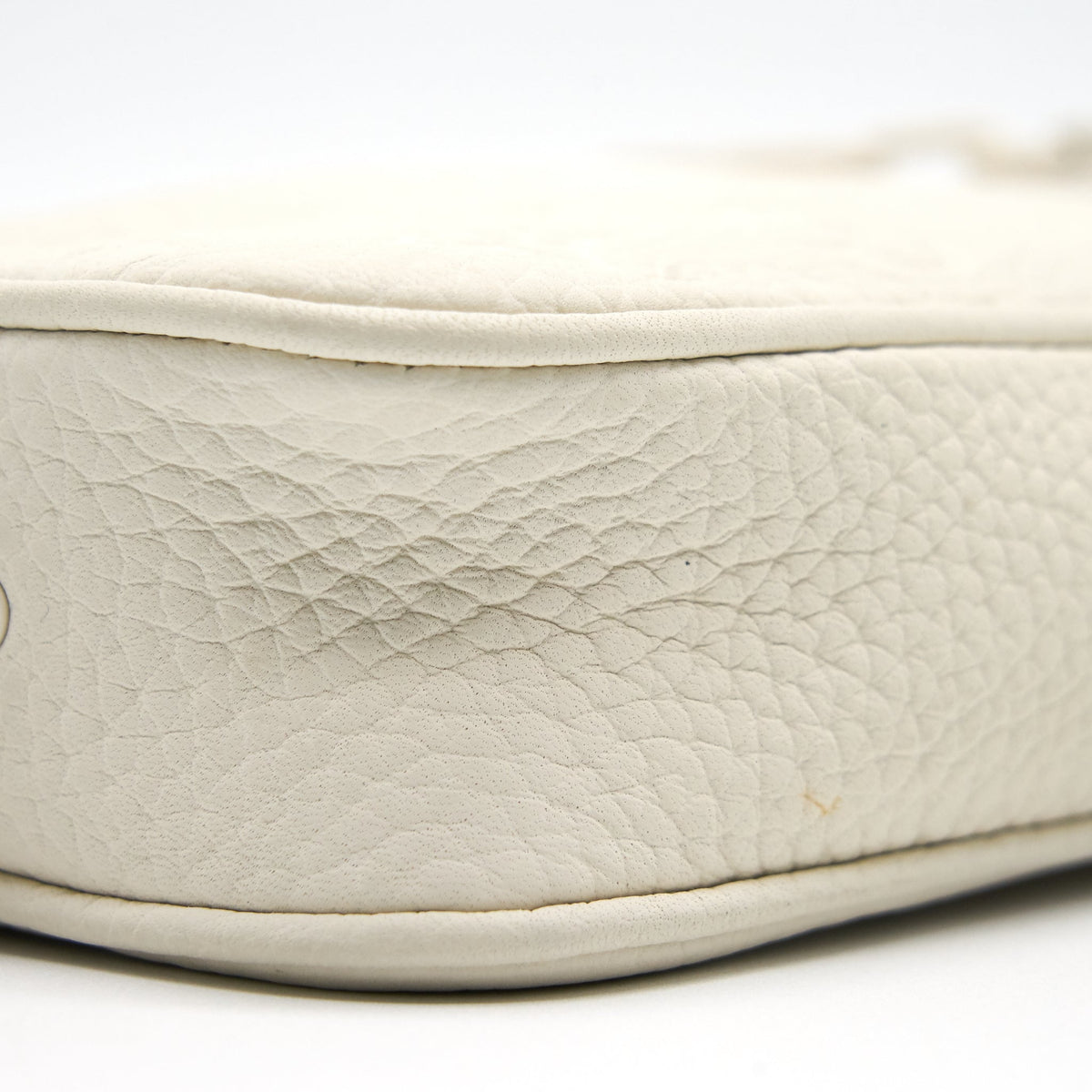Louis Vuitton Pochette Yolga White