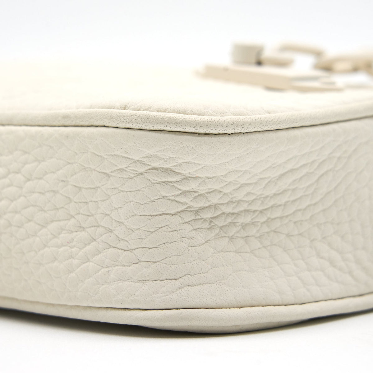 Louis Vuitton Pochette Yolga White