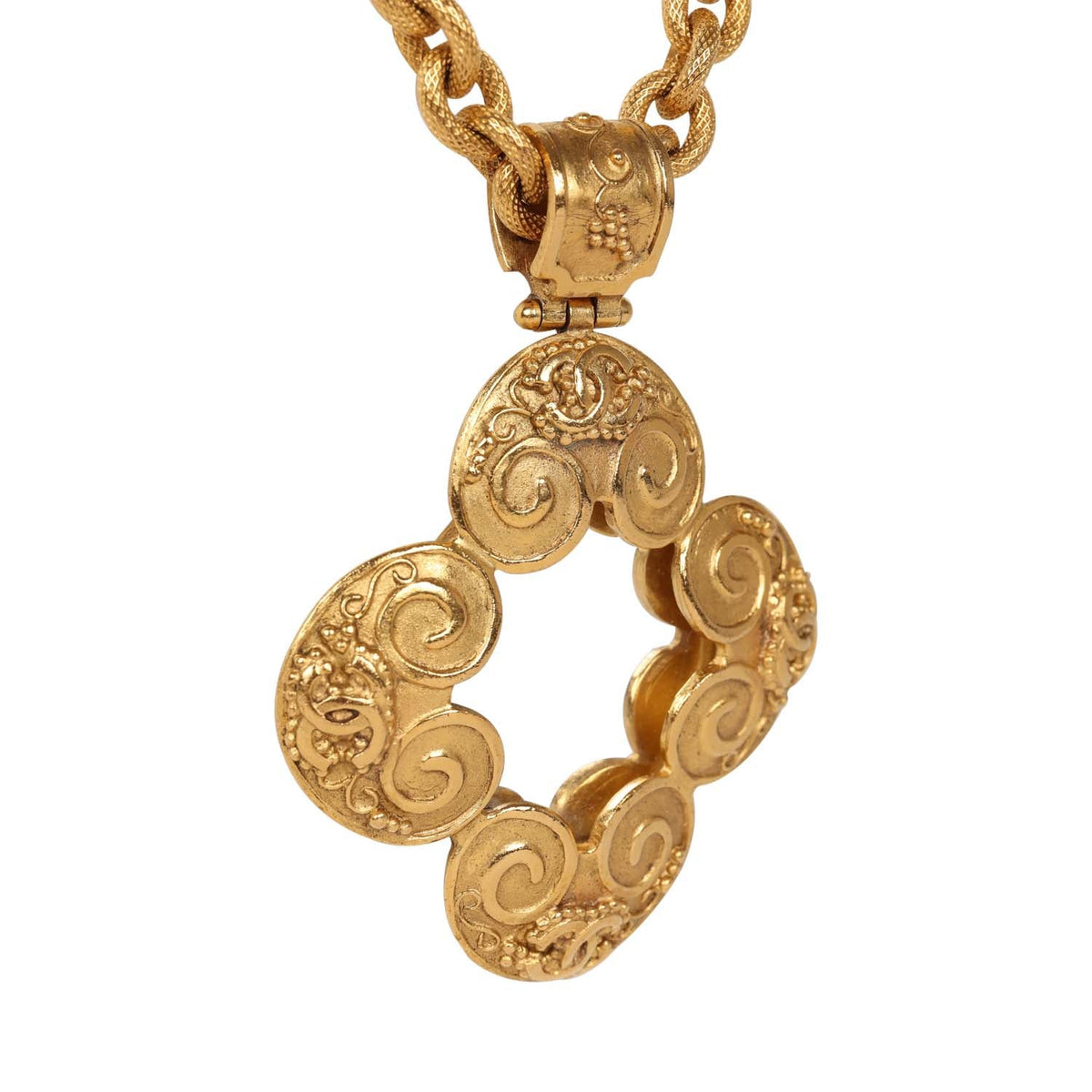 Vintage Chanel 24K Gold Plated Grapevine Mirror Pendant Necklace