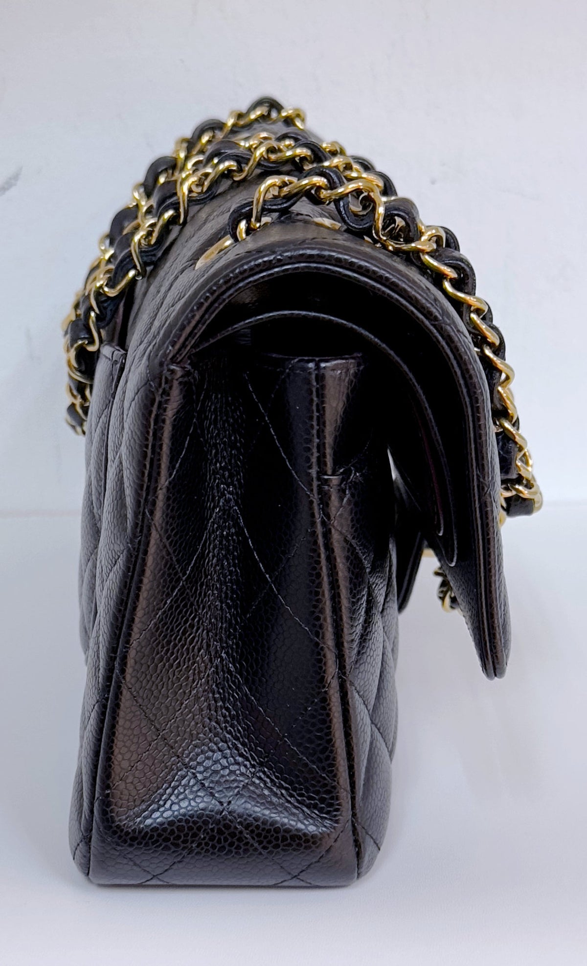 Chanel Medium Classic Quilted Caviar Double Flap Bag Black 2022 year Microchip (There is a slight crack on the inner buckle)