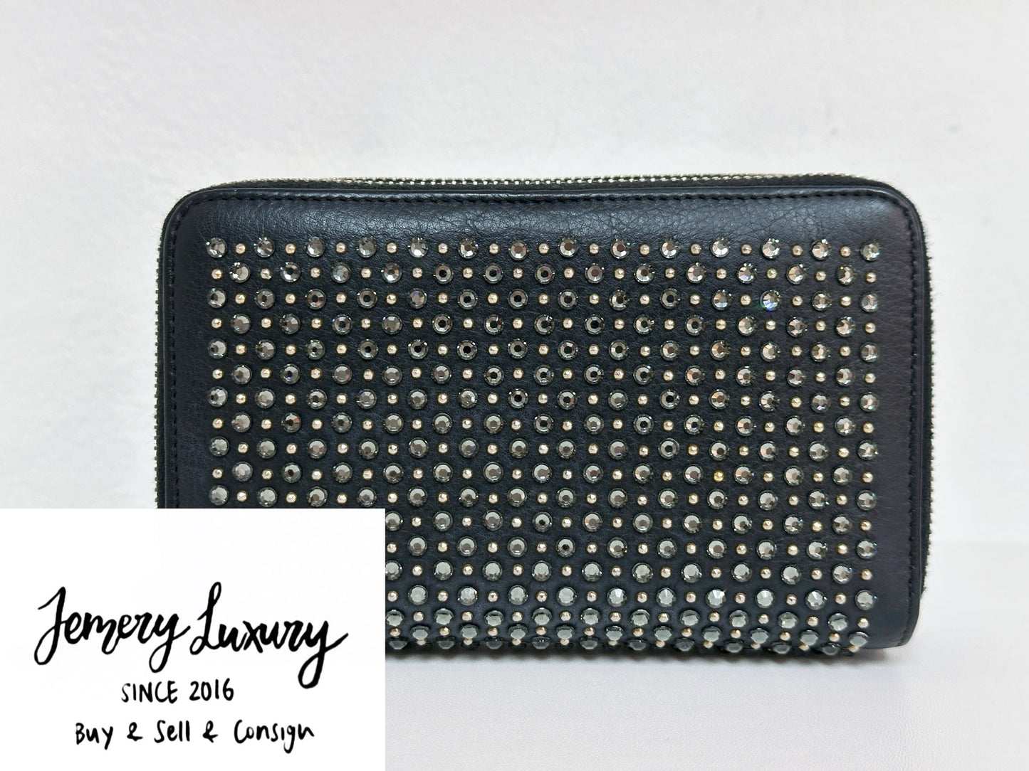 Chanel  2014-2015 Studded Zipped Women Wallet